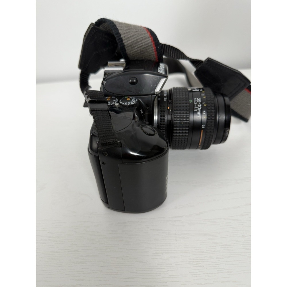 NIKON N5005 35mm SLR FILM CAMERA with AF Nikkor 35-70mm f3.3-4.5 Lens Cap Strap - Picture 16 of 16